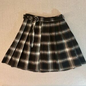 Black and White Plaid Skirt